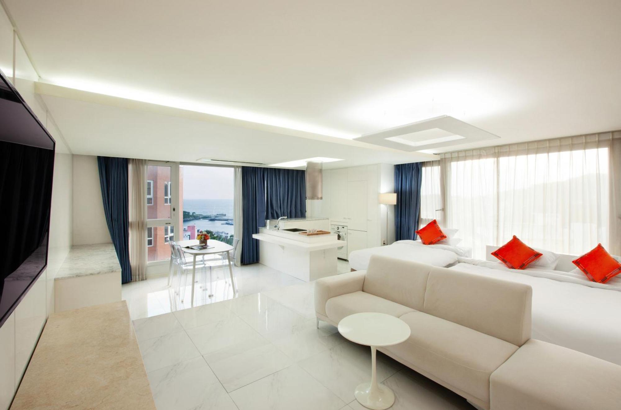Shin Shin Hotel Jeju Ocean Seogwipo Exterior foto