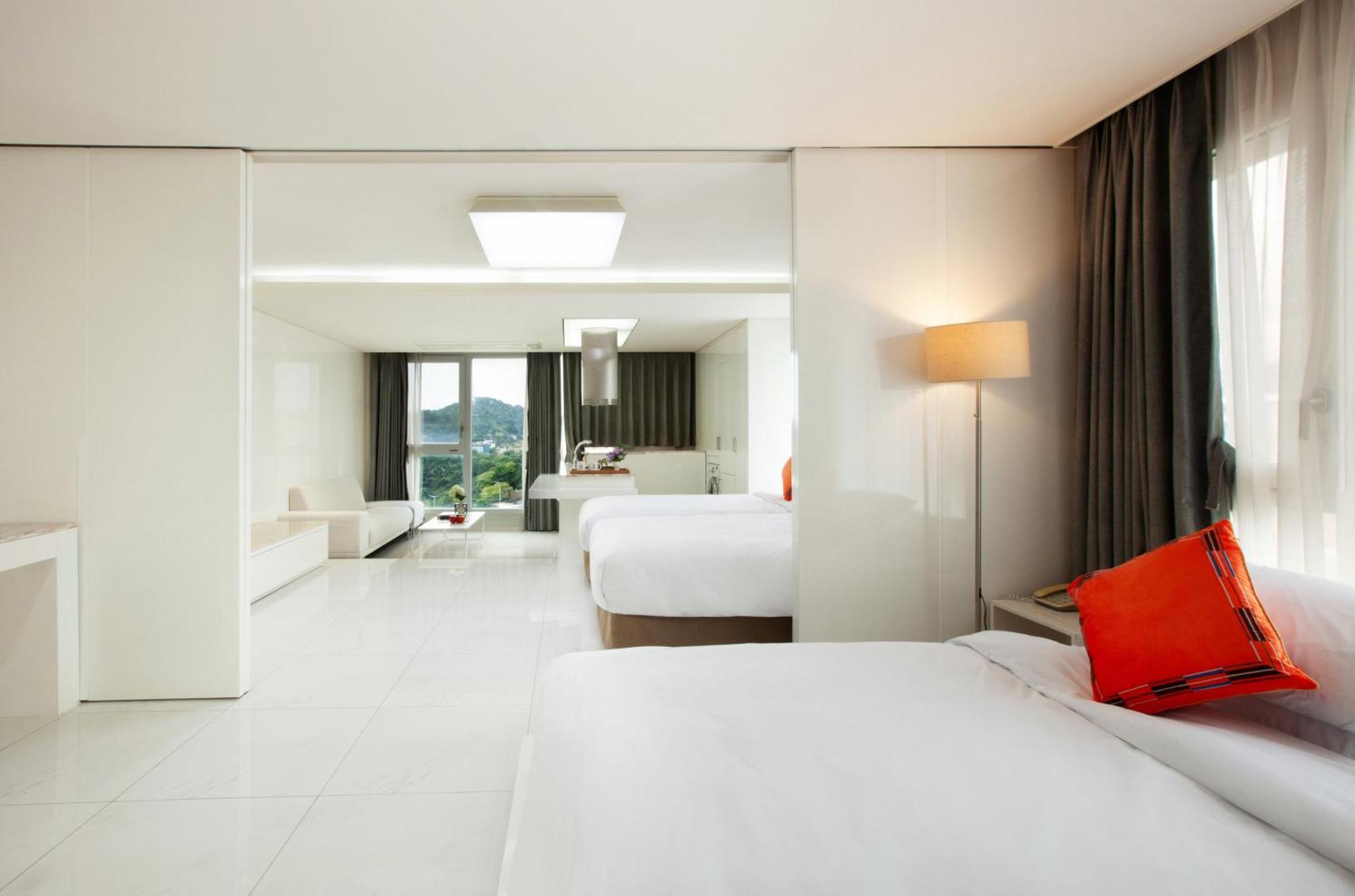 Shin Shin Hotel Jeju Ocean Seogwipo Exterior foto