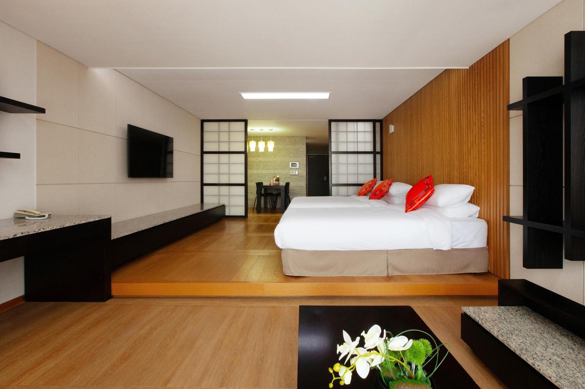 Shin Shin Hotel Jeju Ocean Seogwipo Exterior foto